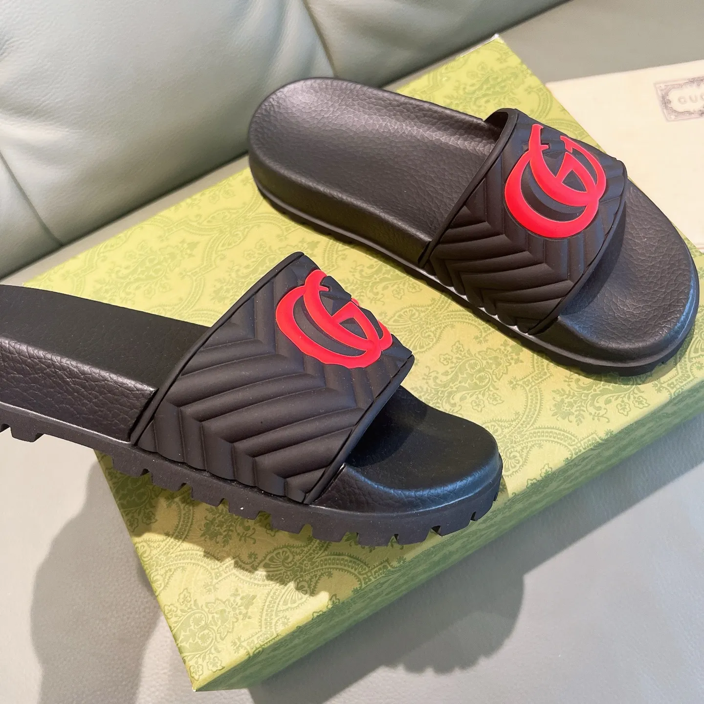 Men's Men's Shoes 130🐮🐮Gucci Gucci Slippers Gucci 2024 latest beach sandals slippers Original molding double G LOGO Original molding consistent Outsole: Men's Men's Shoes u double-layer outsole Size: 35-46